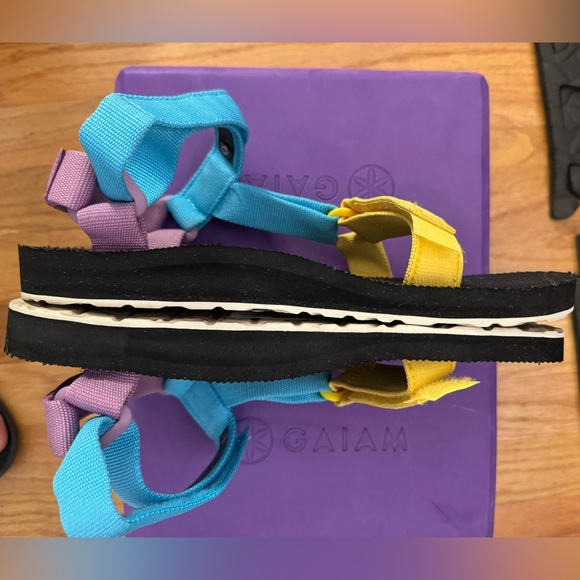 Original Universal Sandals - Women's - Picture 2 of 2